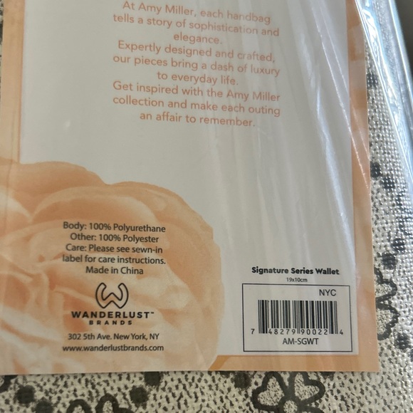 Amy Miller wallet NWT - Picture 3 of 5